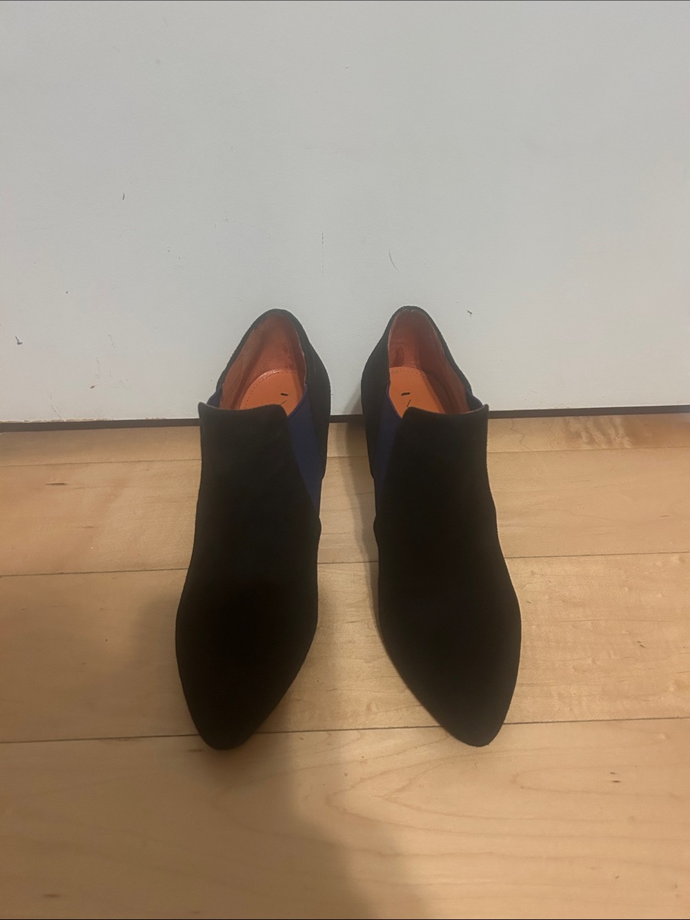 Via Spiga Black Suede Slip-On ankle boots with purple Panels